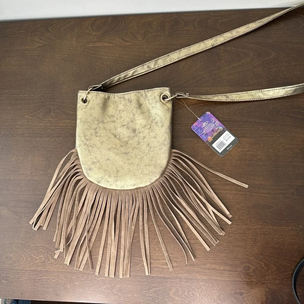 Disney Descendants 3 Uma Crossbody Purse Gold Fringe Pirate Skull Villain VK